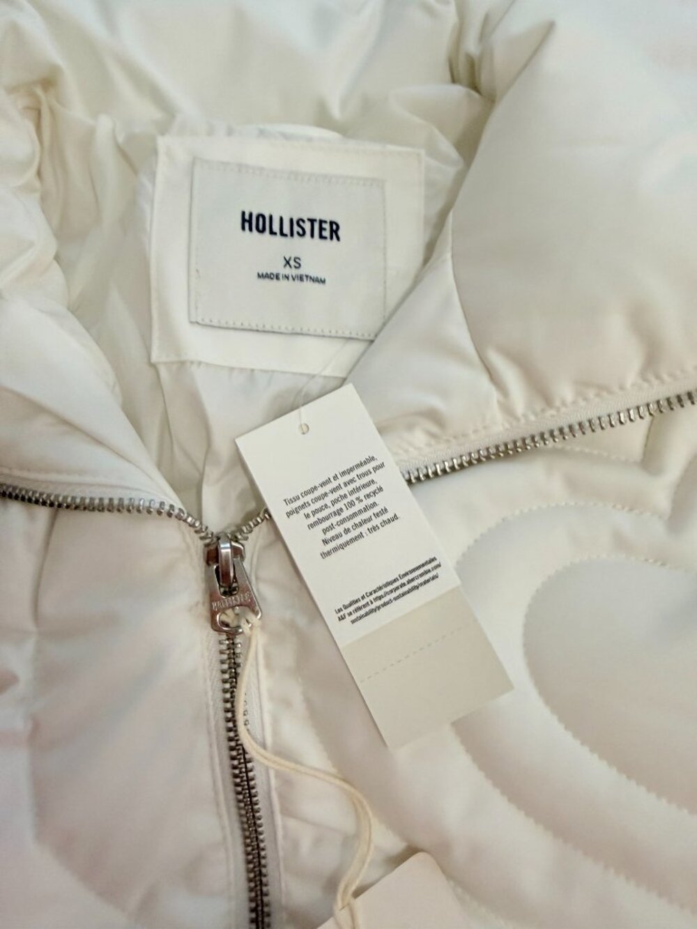 Hollister White Heart Puffer Jacket Quilted Zip Up Korean Style Coquette XS NWT - Picture 4 of 5